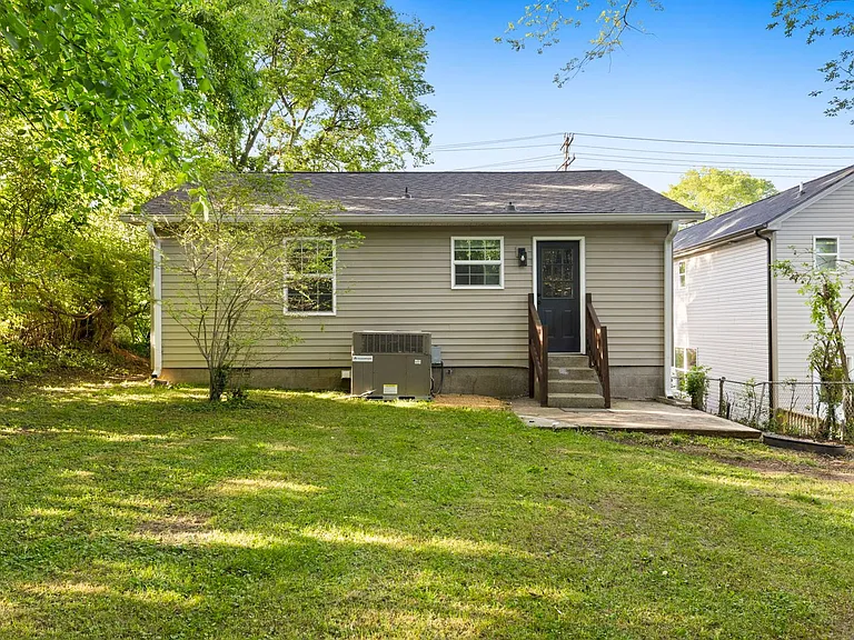 1206 Cedar St — Photo 17