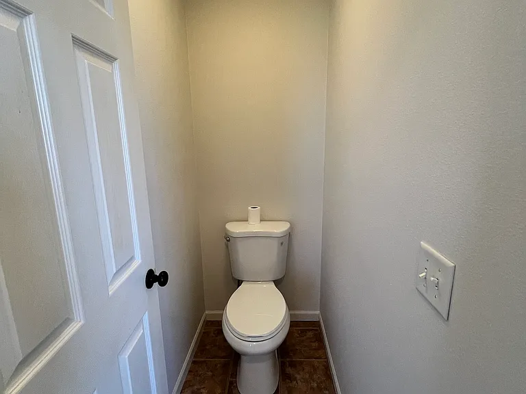 3600 N 28th St — Photo 12