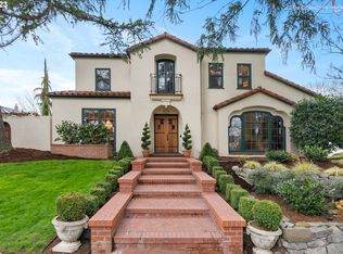 2029 NE Knott St, Portland, OR 97212