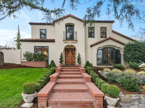 2029 NE Knott St, Portland, OR 97212