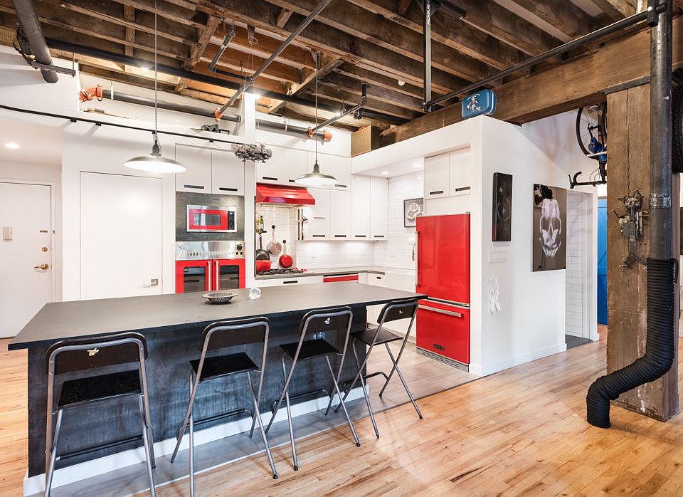 1st image of 29 Tiffany Pl APT 1E
