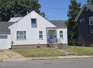 2113 31st St NW, Canton, OH 44709