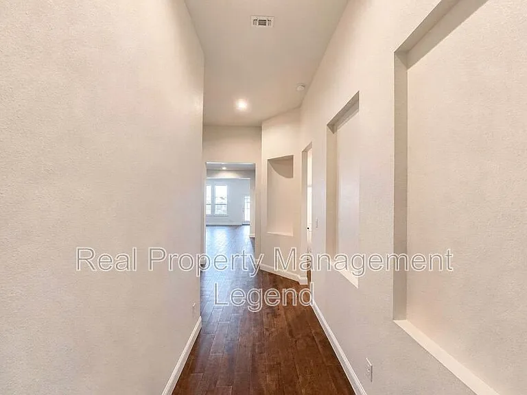 417 Cooper St — Photo 13