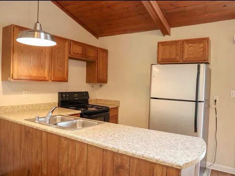 740 Spring Meadows Dr — Photo 6