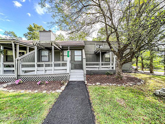 3rd image of 113 Condor Dr Unit 31