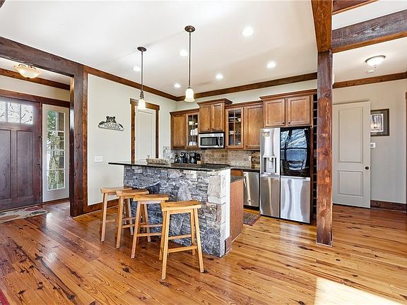 5th image of 180 Choctaw Rdg