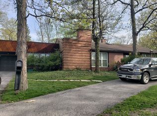 1750 Blossom Ct, Highland Park, IL 60035