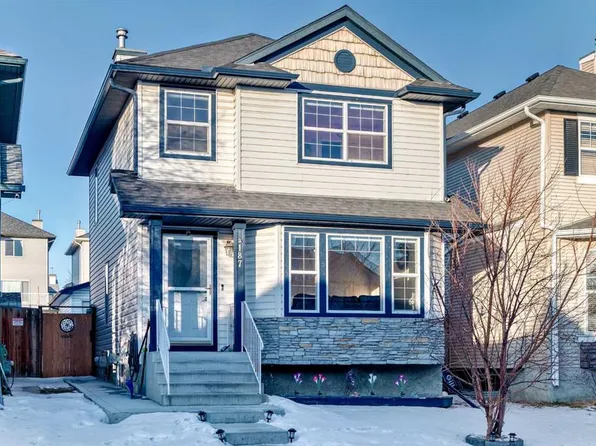 187 S Taravista St NE, Calgary, AB T3J 4S3