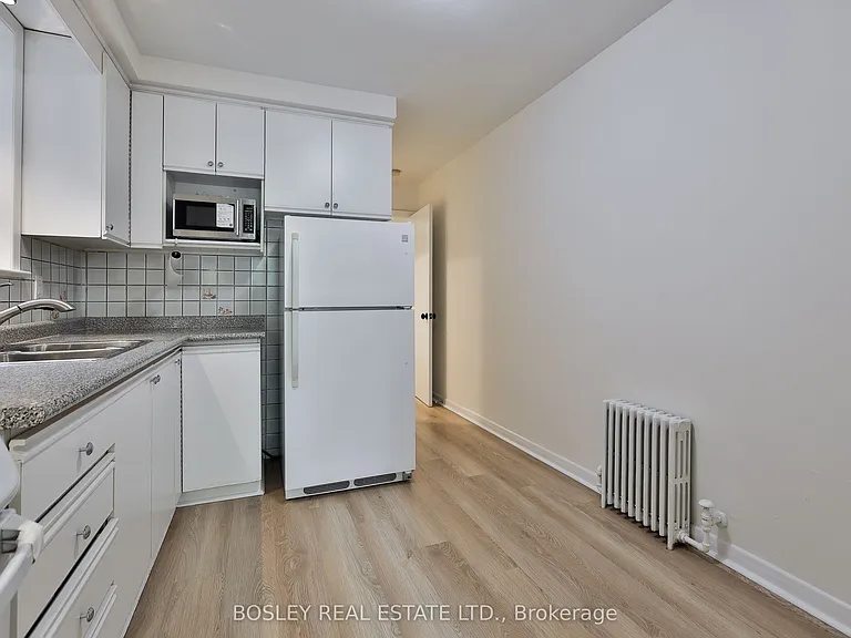 144 Evelyn Ave #LOWER — Photo 14