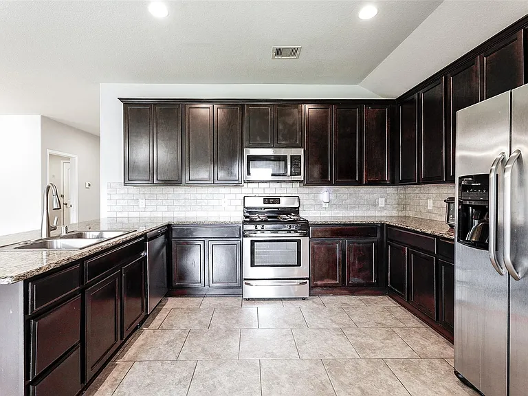 29319 Dunns Creek Ct — Photo 6