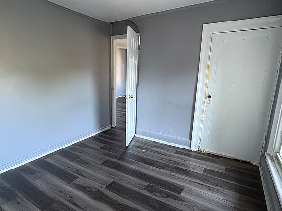 5th image of 2 Park Pl Floor 2