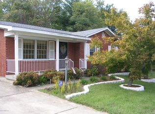 4610 Estate Dr, Louisville, KY 40216