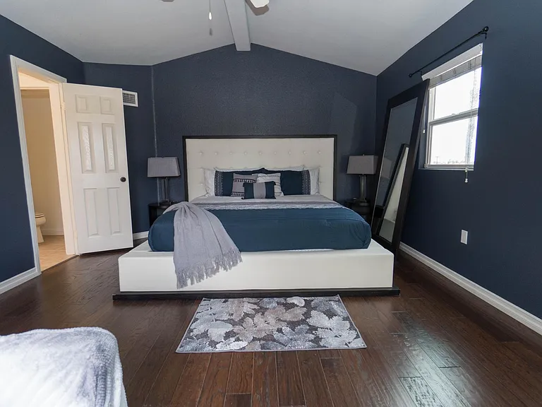 1730 Grand Ave — Photo 16