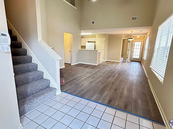 4th image of 1861 Winship Dr
