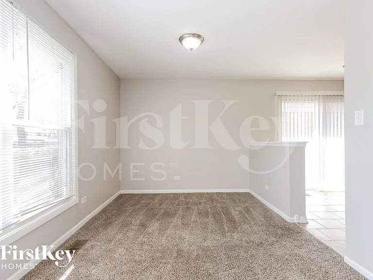 4302 Applewood Ln — Photo 4