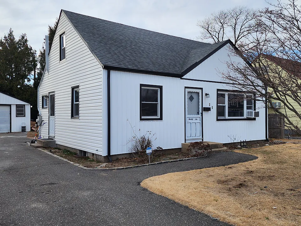 26 Adams St