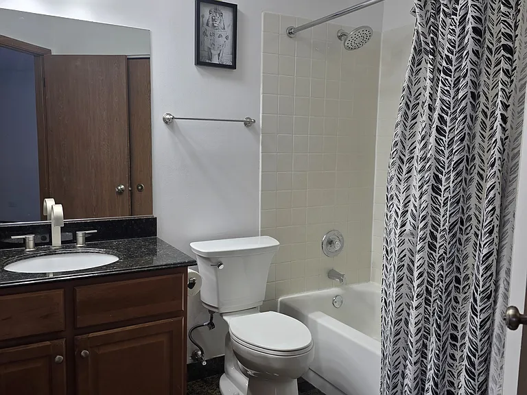 1751 Sleepy Hollow Ct #7 — Photo 14