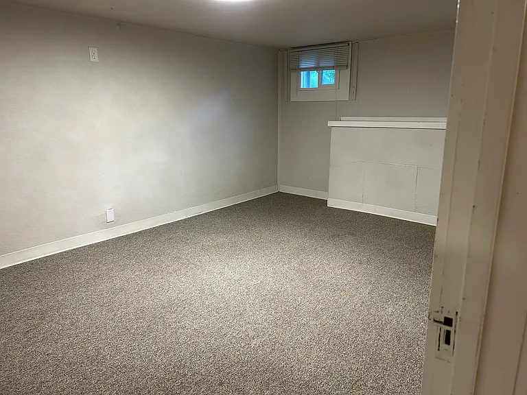 2295 S Franklin St — Photo 13