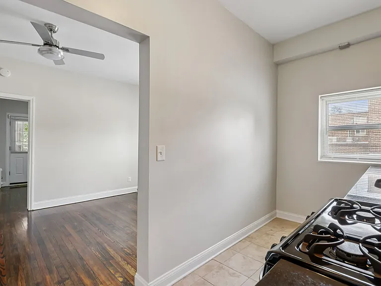 17 N. Union Ave Apartments — Photo 7