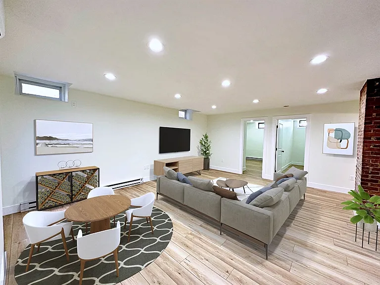 128 Webster St #A — Photo 2