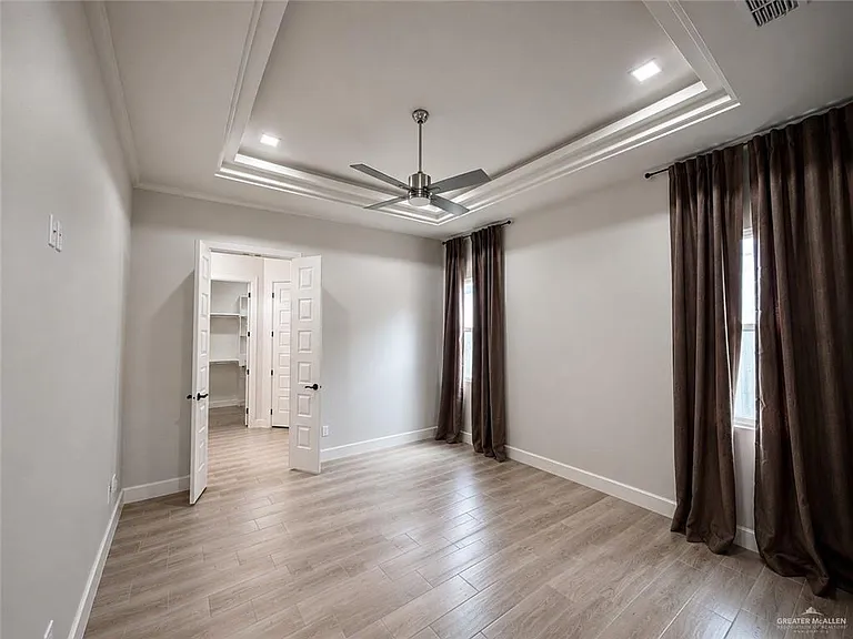 2516 Wisteria St — Photo 8