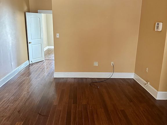 4th image of 3133 Eads St
