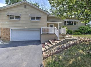 2318 Baker Ln, Decatur, IL 62526