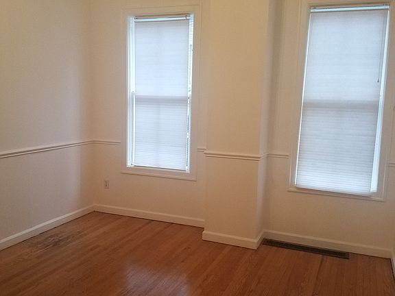 4th image of 2078 NW Everett St #2050
