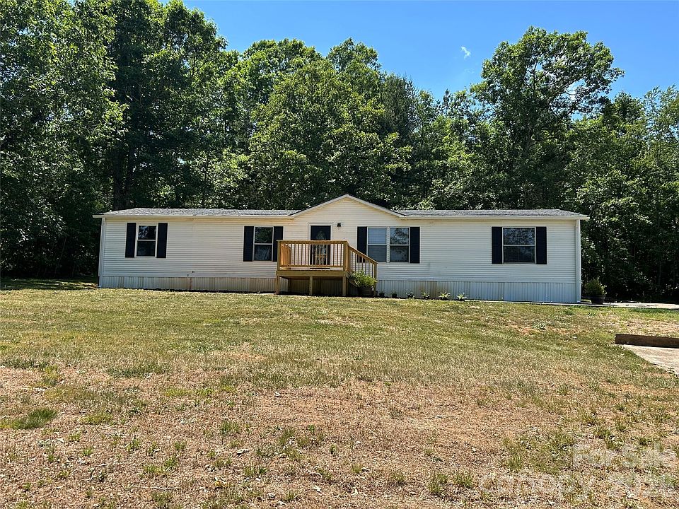 1st image of 370 Walker Rd