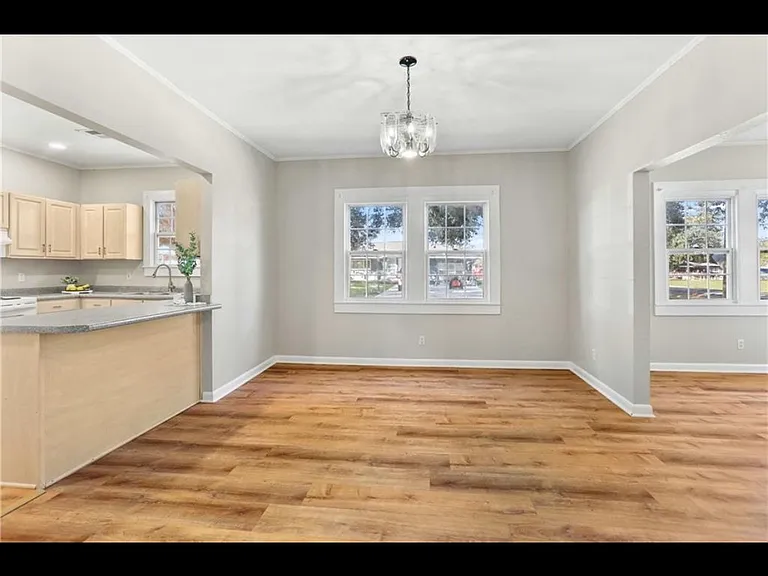 406 Early St — Photo 5