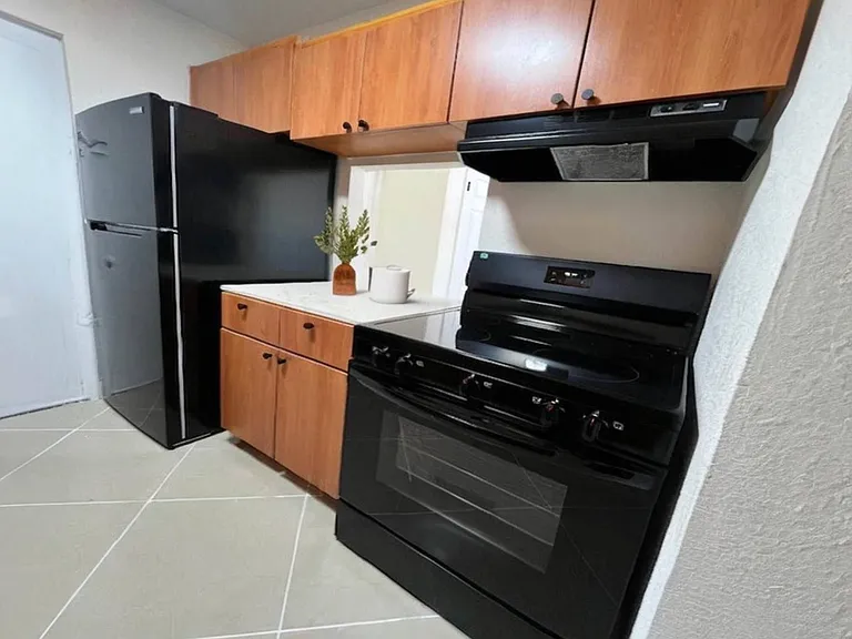 Park Hill Hollywood Apartments — Photo 4