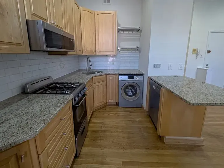 2036 Mount Vernon St #2FF — Photo 2