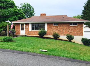 242 Rustic Hill Dr, Princeton, WV 24739