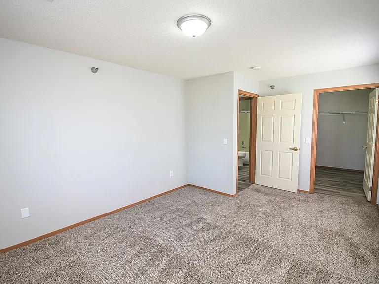Pinehurst Apartments - New Leasing Incentives! — Photo 41