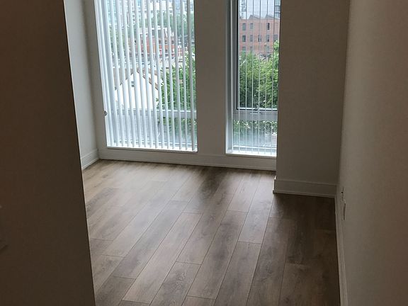 3rd image of 525 Adelaide St W #823