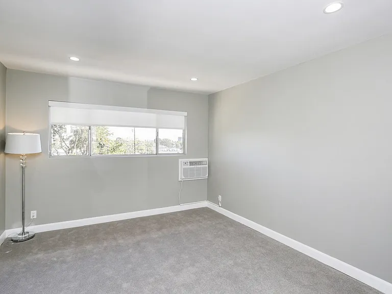 Sepulveda West Apartments — Photo 63