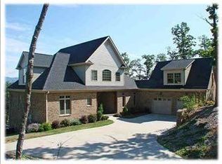 602 Packs Mountain Ridge Rd, Taylors, SC 29687