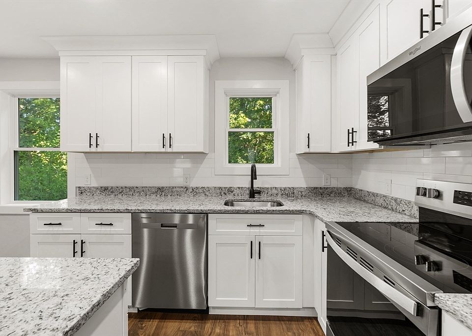 1st image of 132 Summer St