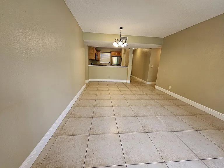1461 Windorah Way #C — Photo 3