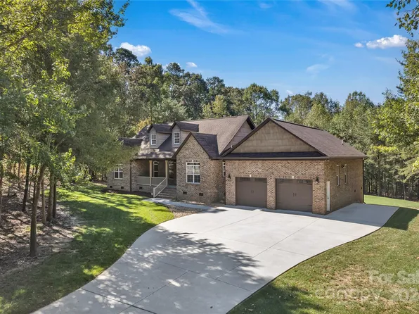 225 Green Way Ave, Cherryville, NC 28021