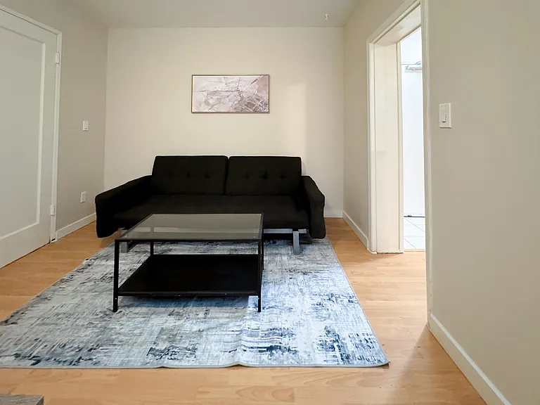 935 Jervis St #20 — Photo 8