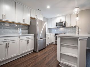 1659 N Van Buren St #1661B, Milwaukee, WI 53202