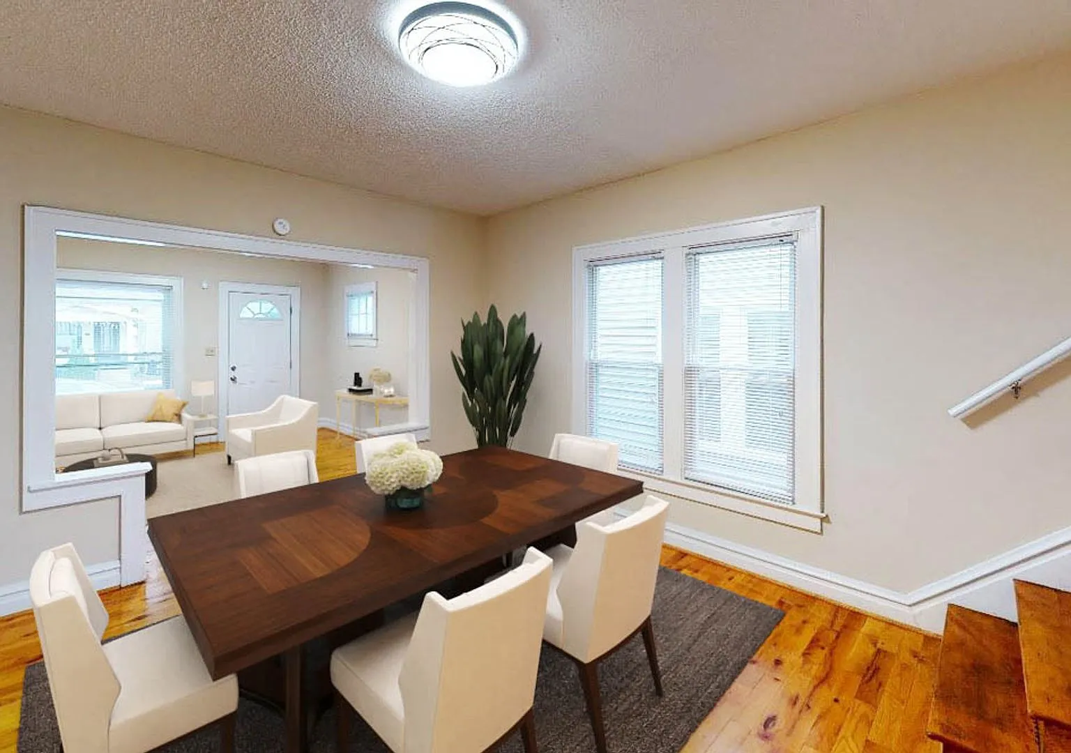 3 Bedrooms, 1 Full Bathroom + 3 Free Off-Street Parking Spaces Beautiful Campus Property Availabl... — Photo 2