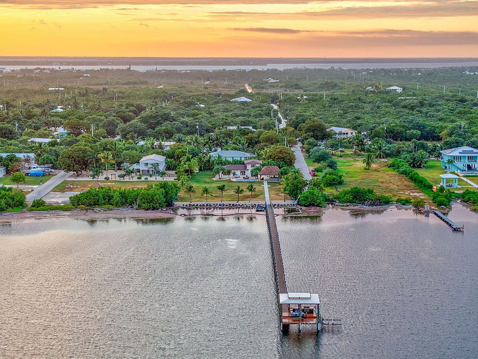 1st image of 30468 Oleander Blvd