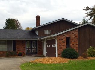 4157 Mary Kay Cir, North Olmsted, OH 44070