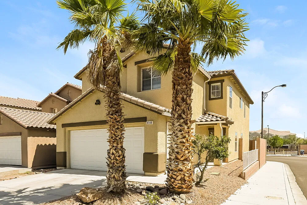 4 bed, 2.5 bath, 2050 sqft, $2,250 — Photo 4
