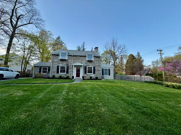 493 School Ln, Wayne, PA 19087