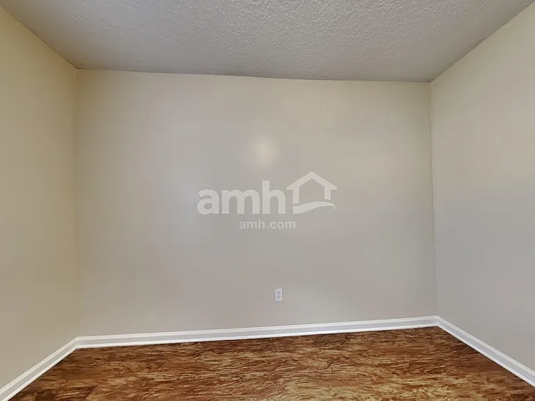 392 Brierstone Ct — Photo 16