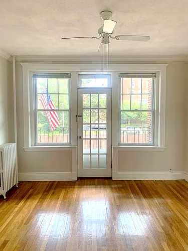 339 S Huntington Ave Photo 1