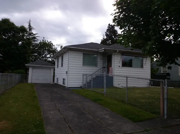 2610 S Avon Crest Pl, Seattle, WA 98108